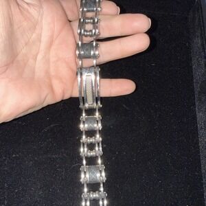 Mens Stainless Steel Carbon Fiber Bracelet Black Silver  9 1/4" Total Length5437